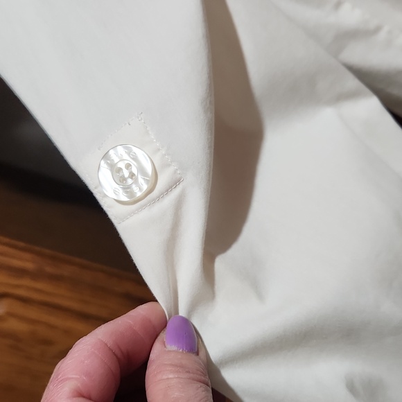 Size xsmall 2B Bebe Button-down Flowy Blouse - Picture 8 of 8